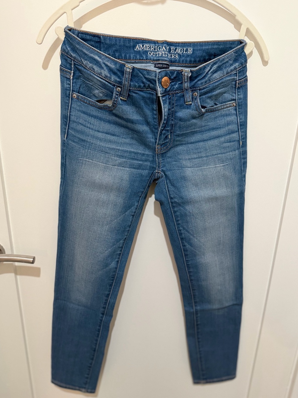 American Eagle Outfitters Light Blue Skinny Jeans